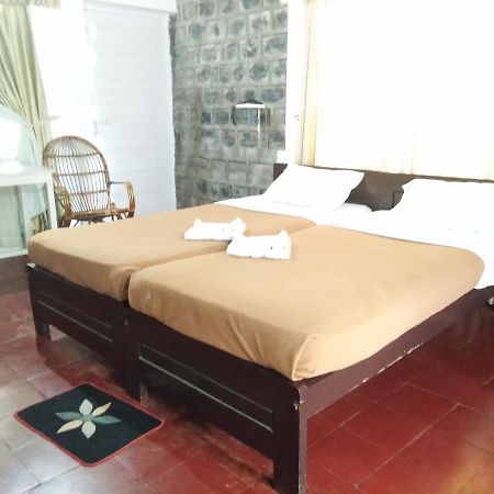 Nīlgiri Blue Valley Jungle Resort מראה חיצוני תמונה